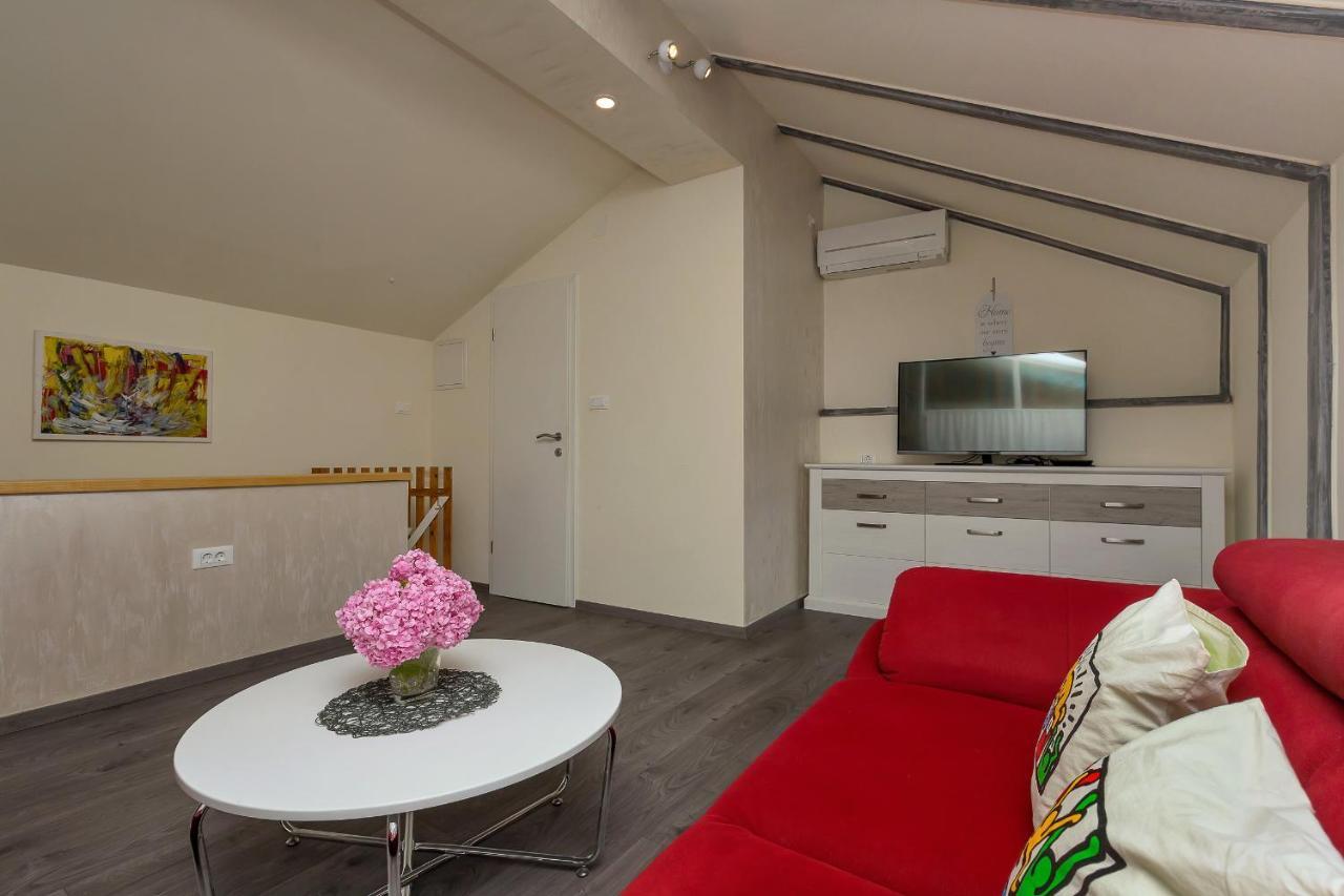 Apartman Montana, Town Centre มาคาร์สกา ภายนอก รูปภาพ